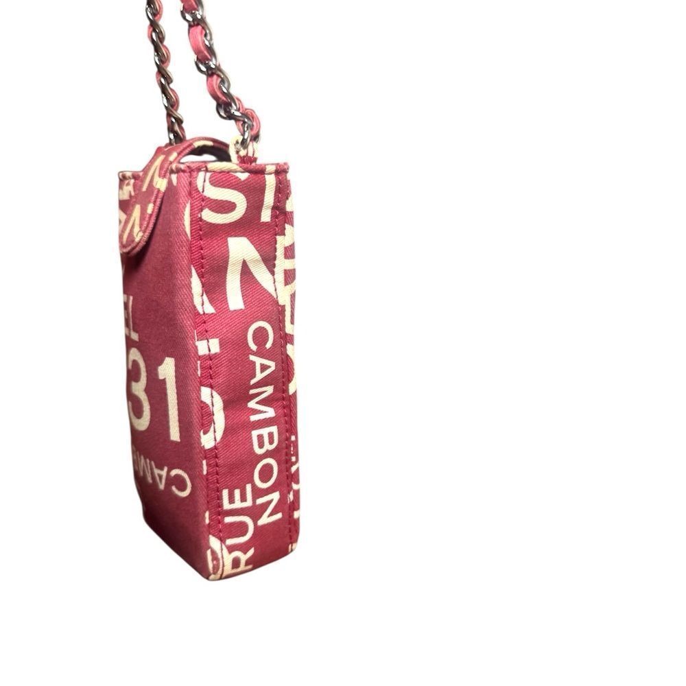 CHANEL Red White Canvas 31 Rue Cambon By The Sea Crossbody Phone - Picture 4 of 9